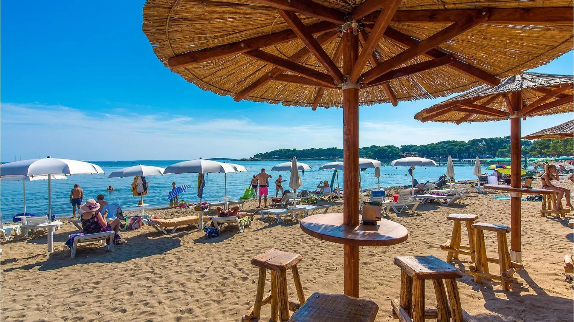 Casa vacanze 4 Bedroom Stunning Home In Medolino