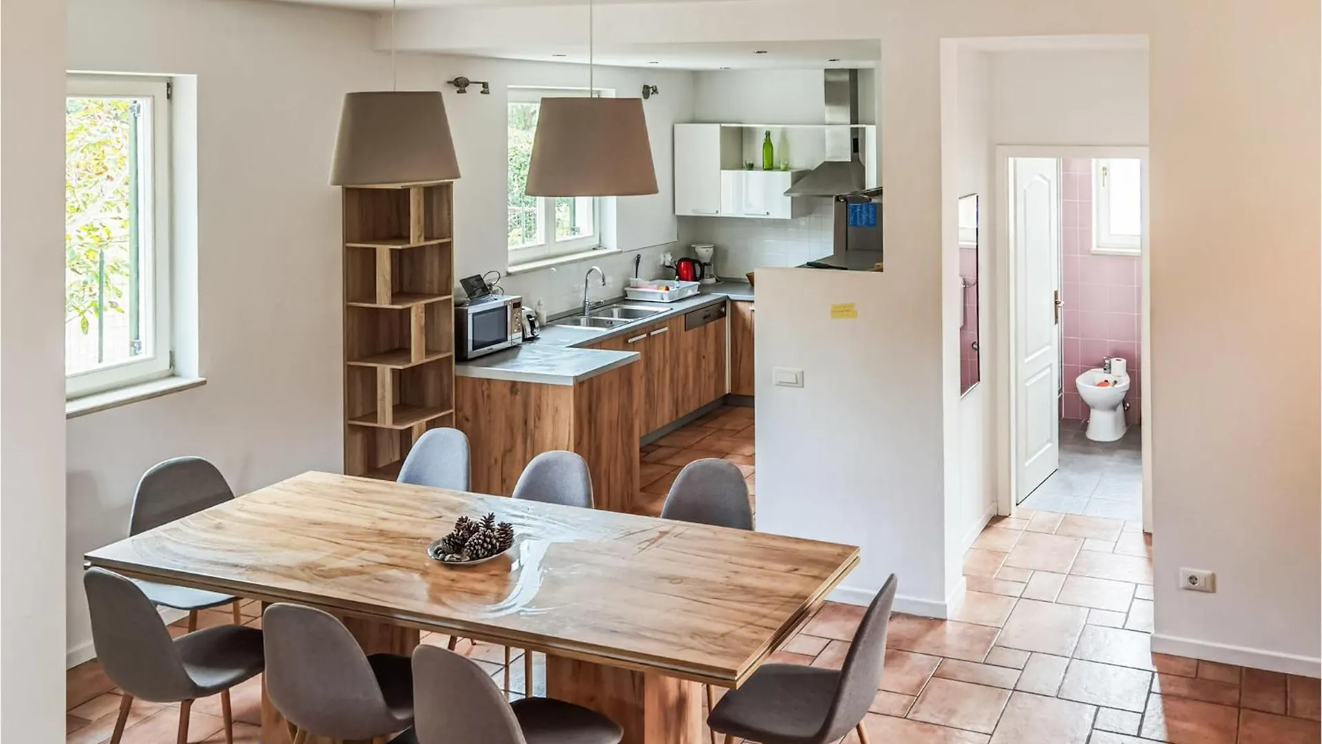 4 Bedroom Stunning Home In Medulin Holiday home